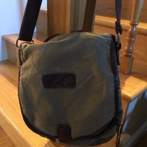 Duluth Trading Company bag